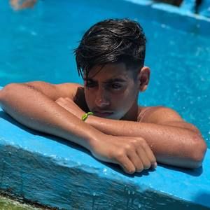 Meet your Posher, James